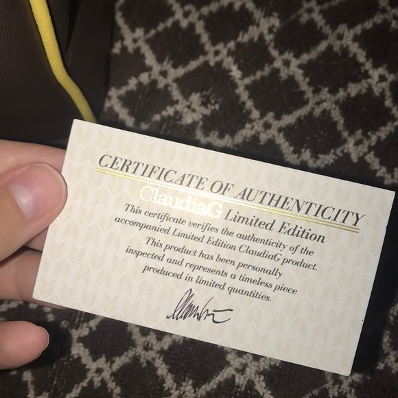 CLAUDIA G LEATHER HANDBAG - Picture 8 of 14